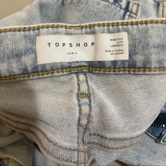 Topshop Light Wash Jamie Jeans - Picture 6 of 6